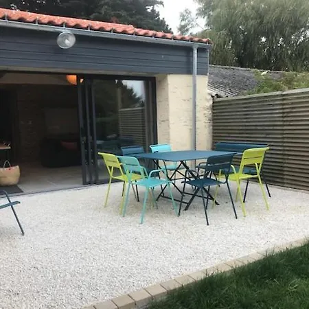 بيت للعطل Le Bois Des Treans *