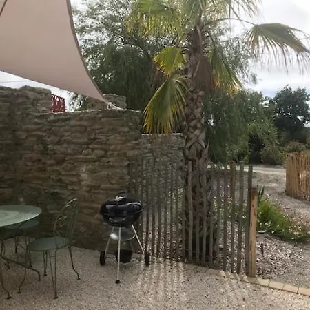 Le Bois Des Treans