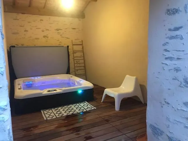 Le Bois Des Tréans Les Moutiers